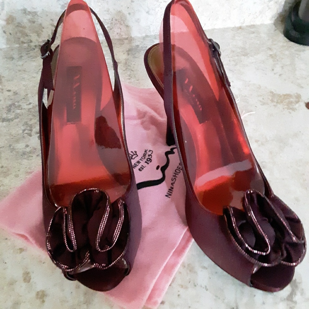 Dress shoes